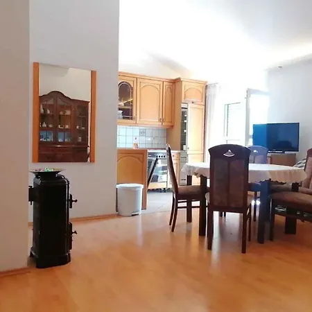 Apartment In 51545