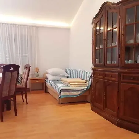 In 51545 Apartment